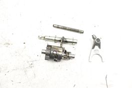YAMAHA GRIZZLY 125 05 GEAR SHIFT SHAFTS FORK CAM TRANSMISSION 47741